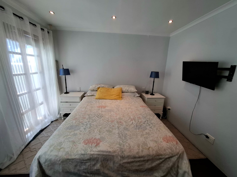 To Let 2 Bedroom Property for Rent in Table View Western Cape